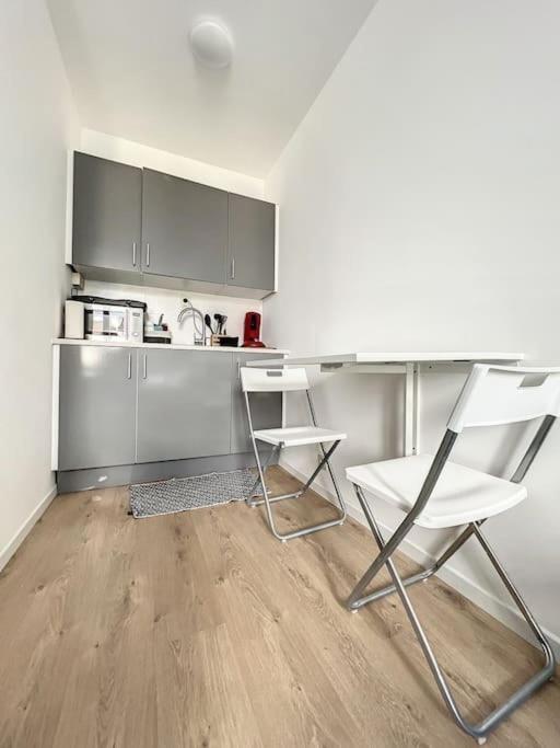 Apartament Station 173 D Bruxelles-Charleroi-Airport Zewnętrze zdjęcie